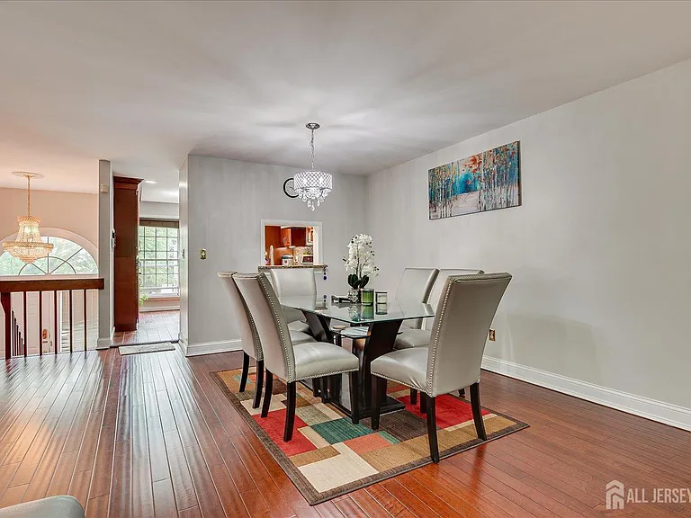 4506 Stonehedge Rd — Photo 14