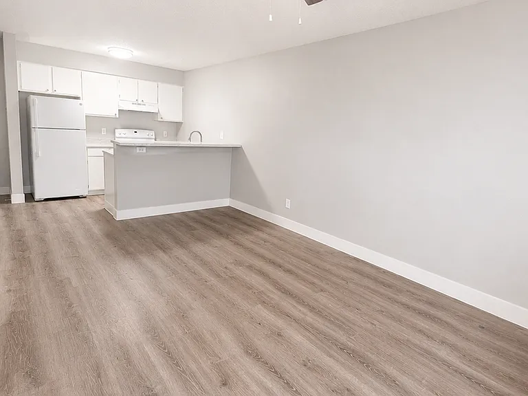 3604 E Uintah St #B24 — Photo 5