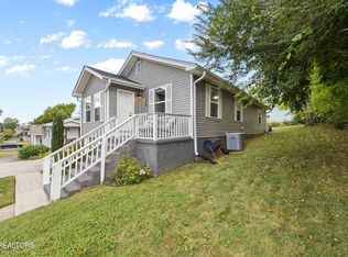 176 E Edison St, Alcoa, TN 37701
