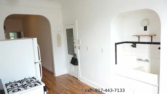 Rented by Brooklyn Real Estate Services | media 27