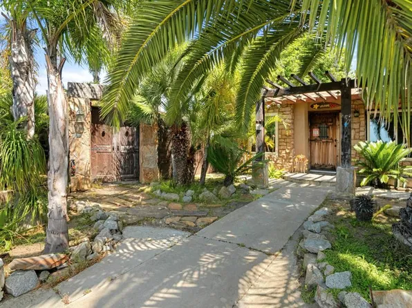 2324 Greenbrier Dr, Oceanside, CA 92054