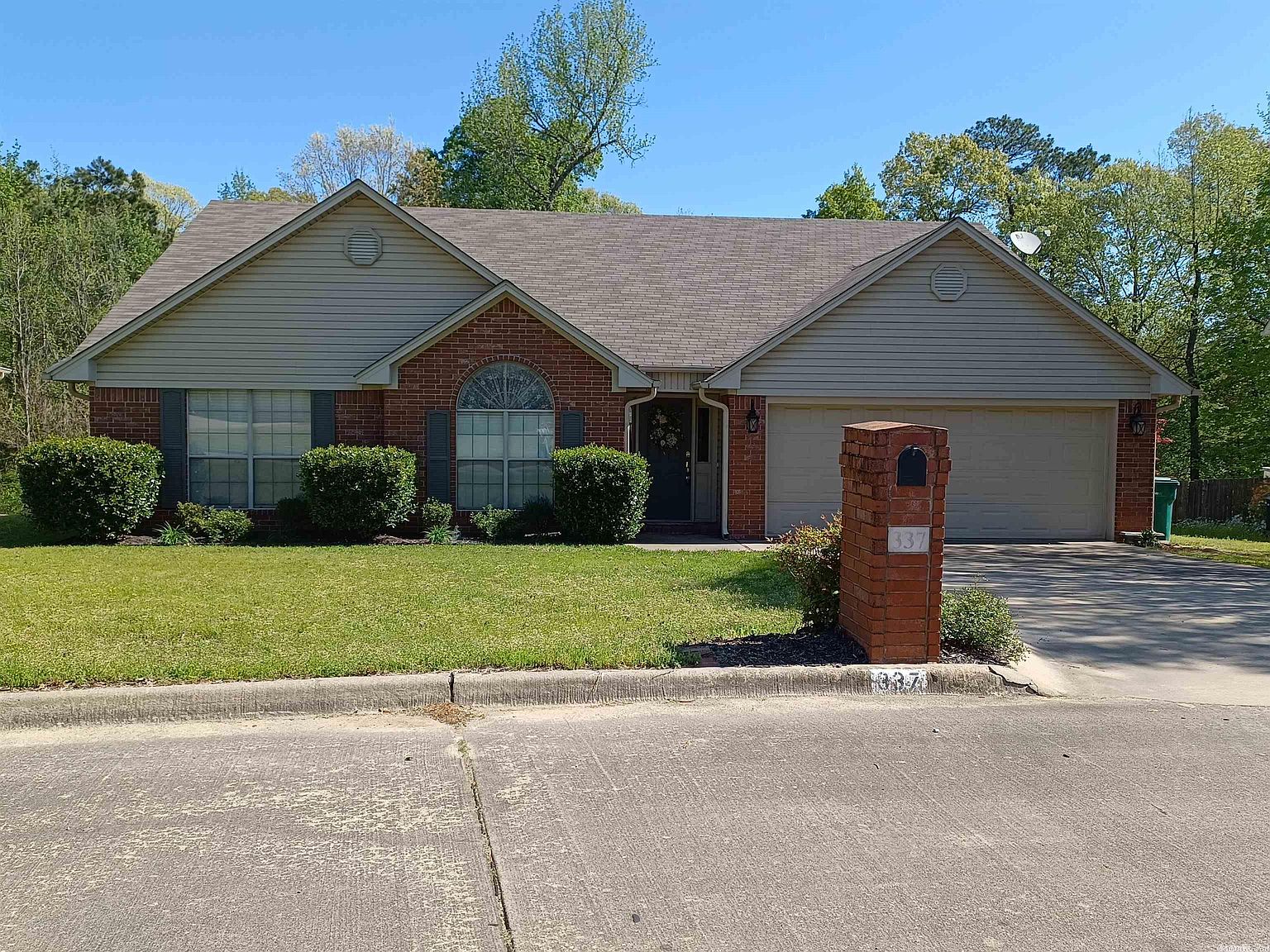 337 Regal Oaks Cir, White Hall, AR 71602 Zillow