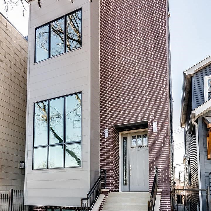 1st image of 634 N Rockwell St