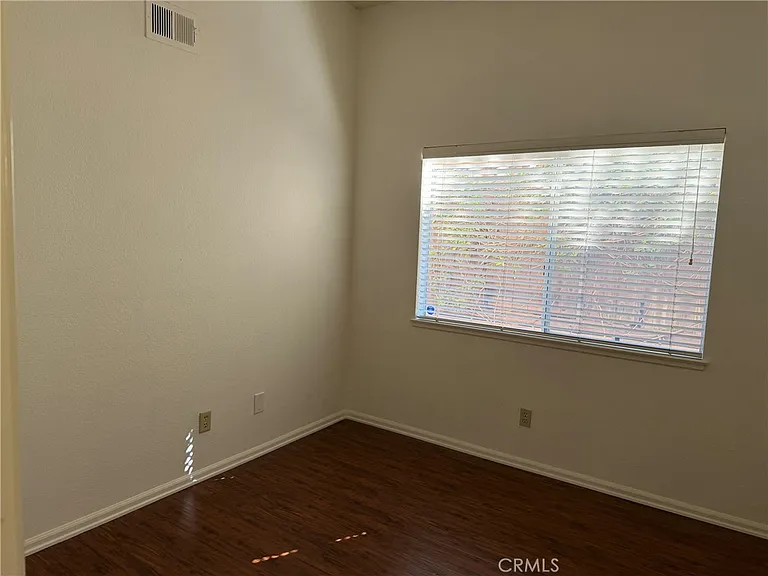 24962 Barclay Ln — Photo 9
