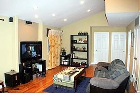 5th image of 760 Orange Ln
