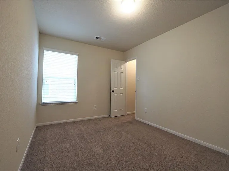 3314 Madison Elm St — Photo 18