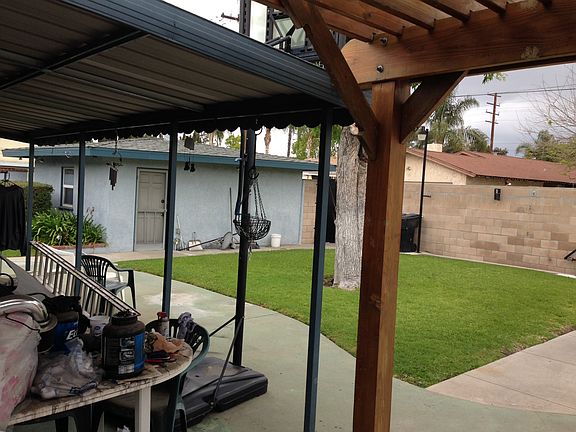 Detached Garage