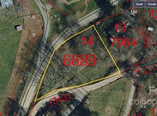 14 Pinehaven Dr, Clyde, NC 28721