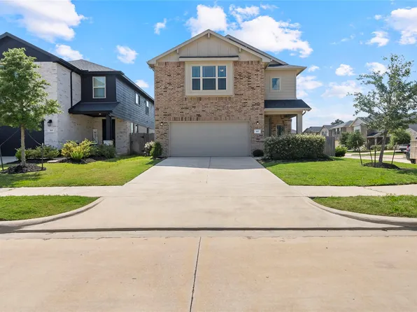 163 Lucky Manor Ln, La Porte, TX 77571