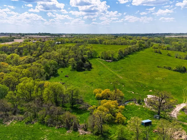 4245 200th Ave, Carlisle, IA 50047