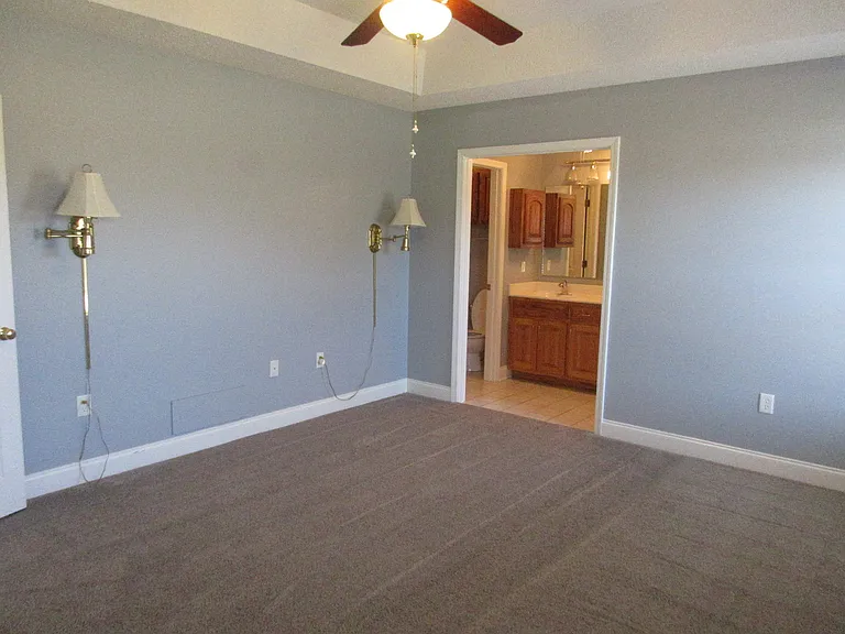 601 Brushwood Dr — Photo 5