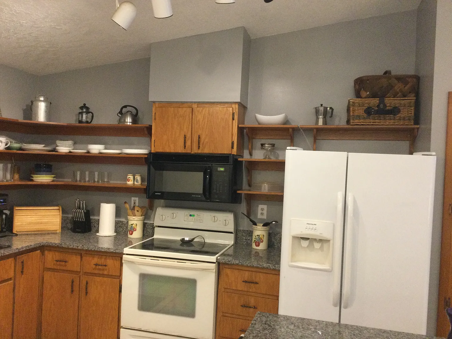 3 bed, 1740 sqft, $800 — Photo 3