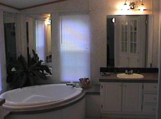 4829 Springer Dr, Chipley, FL 32428