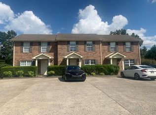 811 Hidden Spring Dr #B, Clarksville, TN