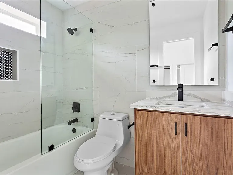 2813 Prado St #2 — Photo 10