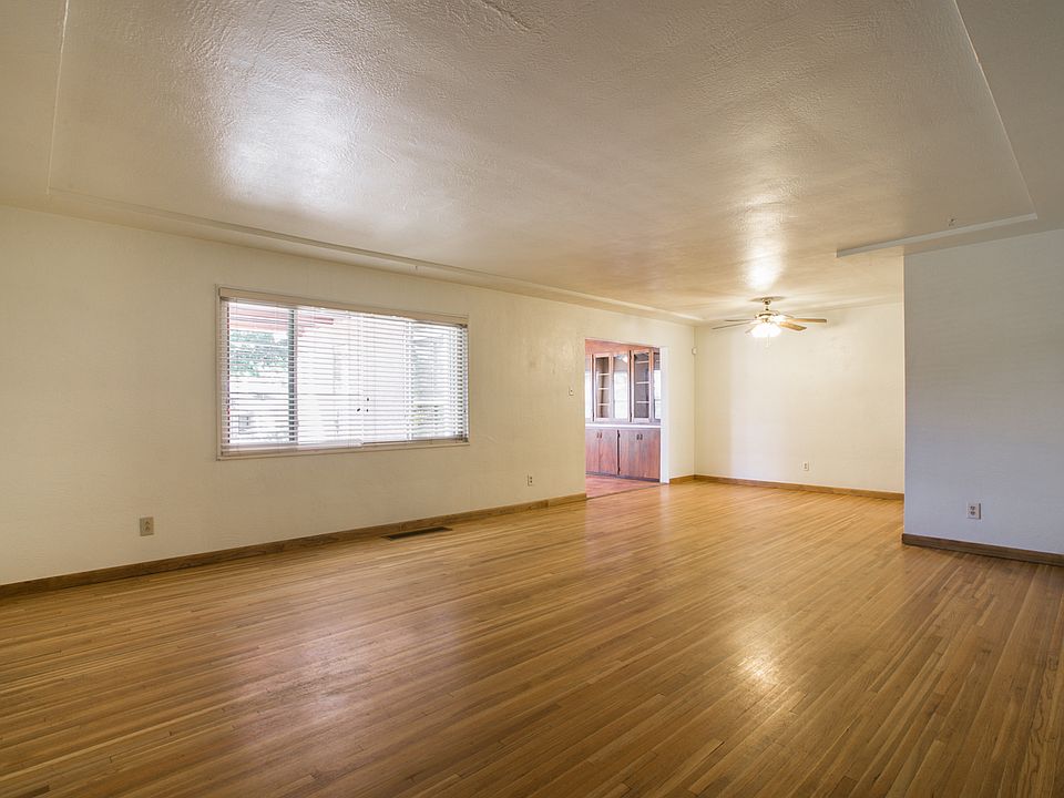 1st image of 1413 Cagua Dr NE