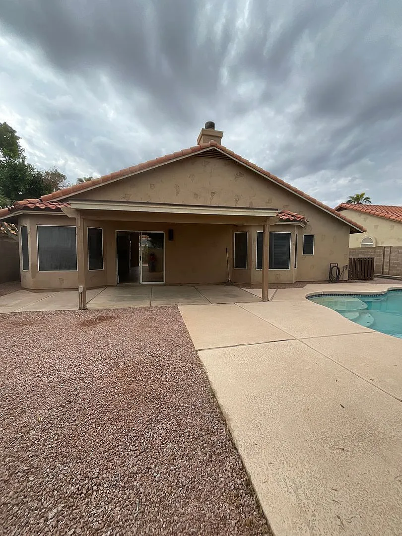 Fantastic 3 Bed + Pool/Rv Gate/Workshop In Gilbert *Gilbert/Warner* — Photo 4