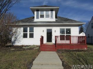 502 E Benton St, Wapakoneta, OH 45895