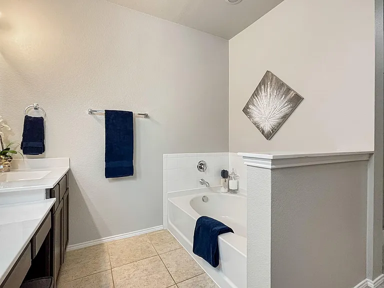 4408 Dashland Dr — Photo 17