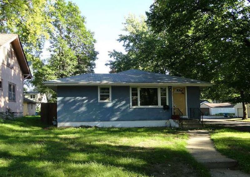 1st image of 737 Orange Ave E