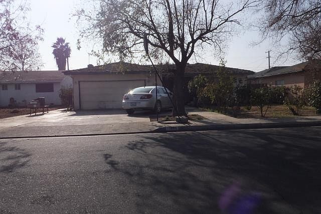 2nd image of 1864 E Meadow Ln
