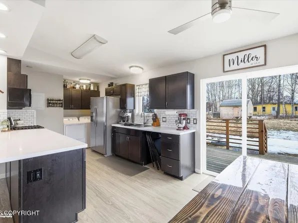 1611 S Abby Blvd, Wasilla, AK 99654
