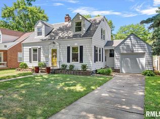 2005 S Walnut St, Springfield, IL 62704