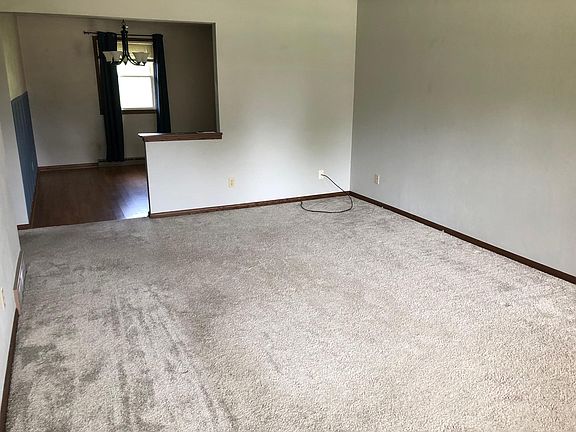 5th image of 2501 N Lexington Dr