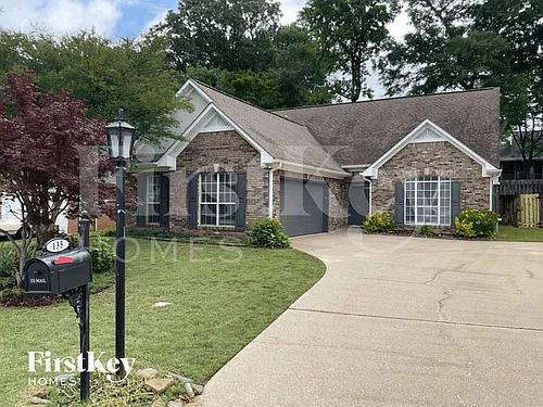135 Roy Ct Photo 1