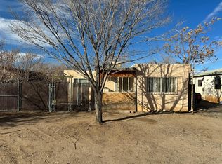 153 Chama St NE, Albuquerque, NM 87108