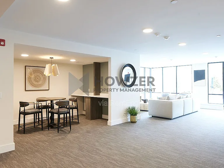 850 Falmouth Rd — Photo 32