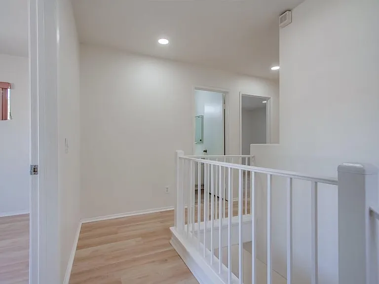 11655-8 Compass Point Dr N — Photo 3