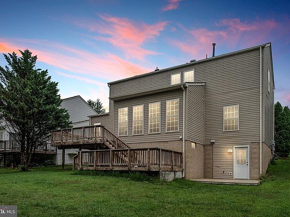 3rd image of 6906 S Dewey Ct