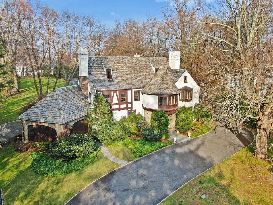 Welcome Home to 257 Soundview Avenue