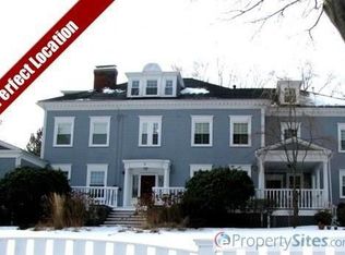 8 Parker Rd APT 7, Wakefield, MA 01880