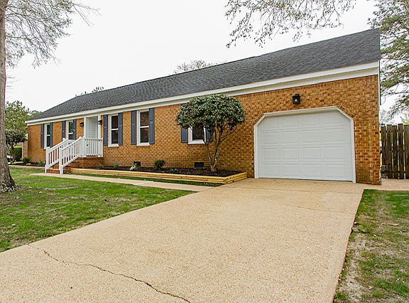 2nd image of 864 Jo Anne Cir
