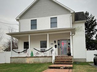 240 W 2nd St, Florence, NJ 08518