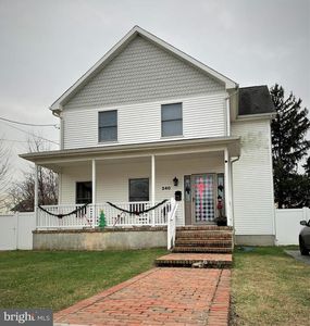 240 W 2nd St, Florence, NJ, 08518