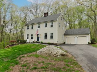 81 Colonial Rd, Madison, CT 06443