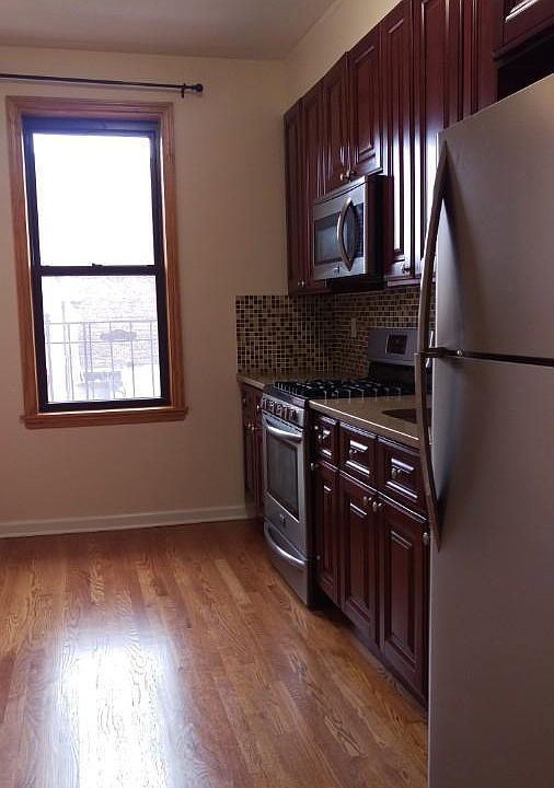 1st image of 3106 38th St APT 14