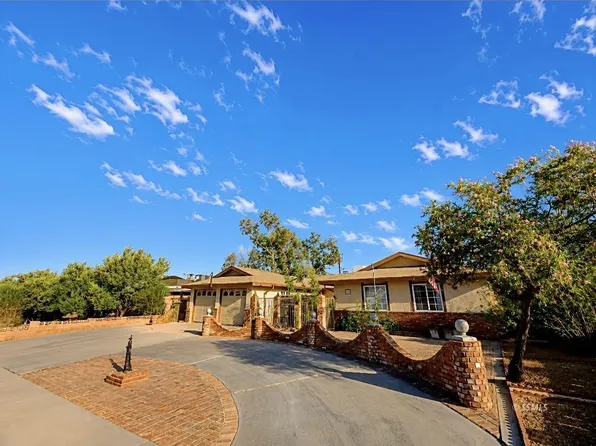 421 W Howell Ave, Ridgecrest, CA 93555