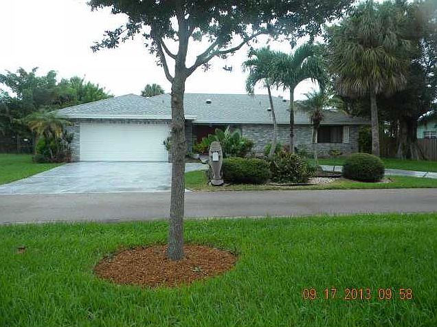 1st image of 76 W Palm Dr