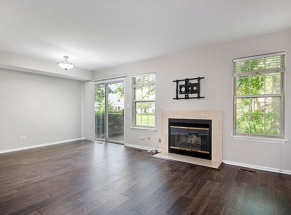 2nd image of 230 Green Knoll Ln