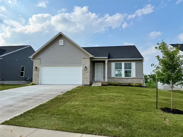 135 NW Rolling Cir, Waukee, IA 50263