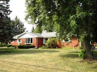 4711 Kings Cove Rd, Racine, WI 53406