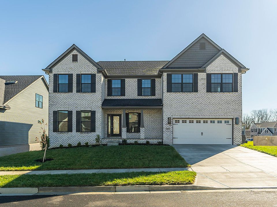 1st image of 321 Blackthorn Dr