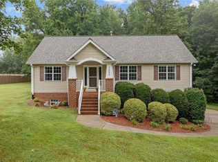 7888 Springdale Meadow Dr, Stokesdale, NC 27357