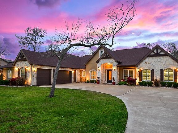 2nd image of 6103 Grande Gables Dr