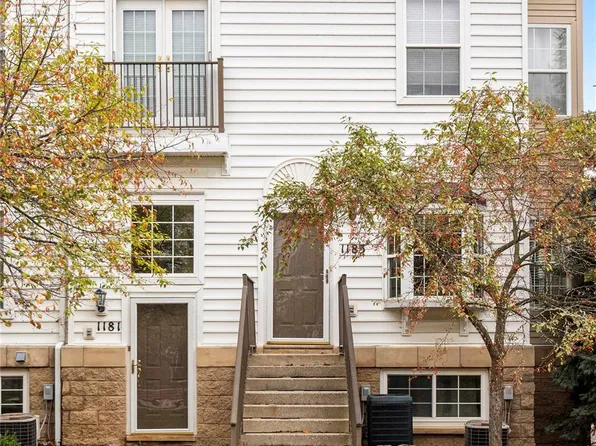 1183 Freesia Ct, Ann Arbor, MI 48105