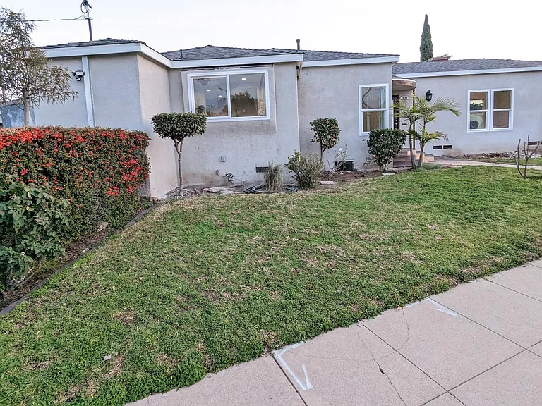 1835 W Colegrove Ave — Photo 32